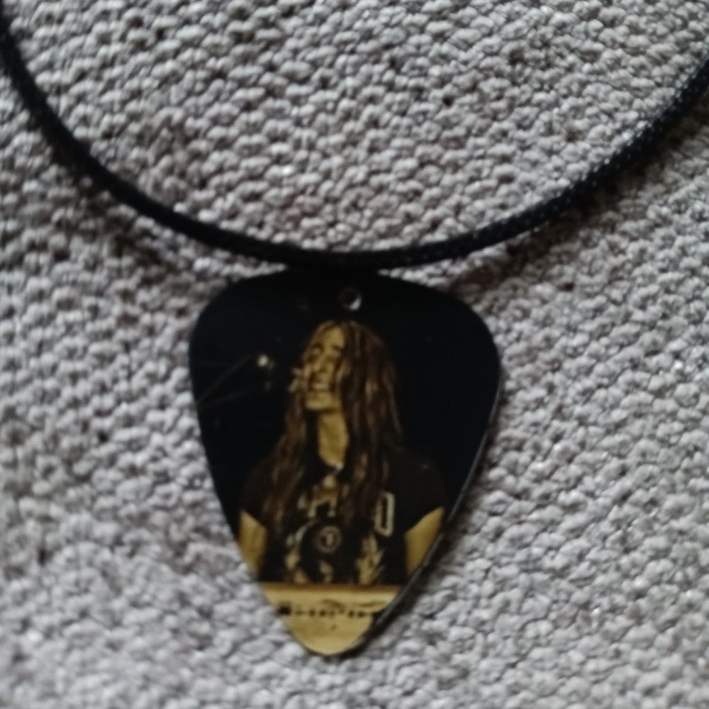 BLACK LABEL SOCIETY DARIO LORINA GUITAR PICK NECKLACE
